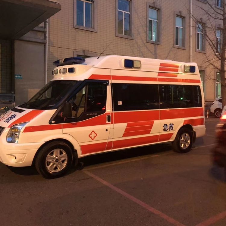 余江夜间租赁救护车护送病人转院：安全转运的 8 大核心注意事项